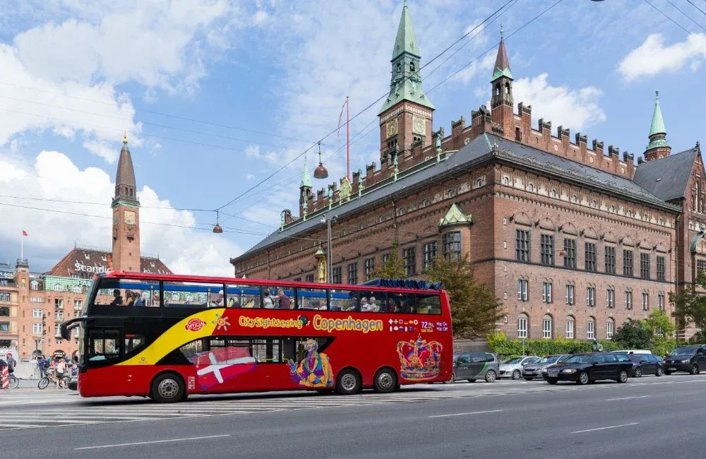 Copenhagen Card - HOP: 40+ Attractions incl. Tivoli + Hop-on Hop-off Bus